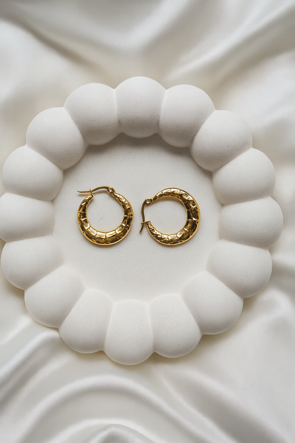 Gold color elegant Anti-Tarnish Round Everyday Hoops Earrings