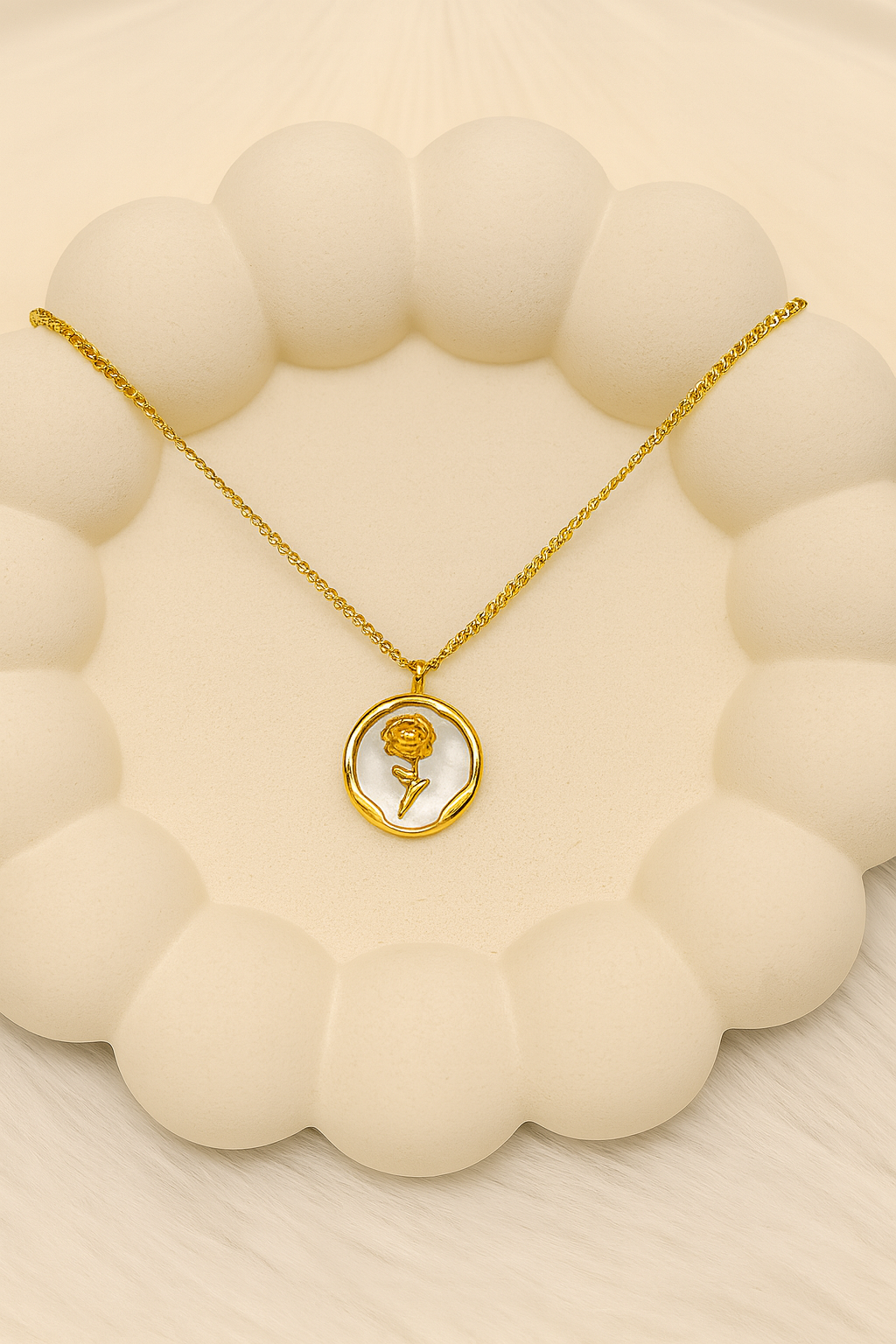 Dainty Gold-Plated Floral Pendant Necklace
